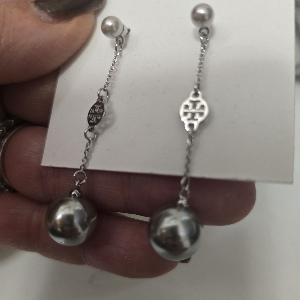 Chic Silver Pearl Drop Earrings